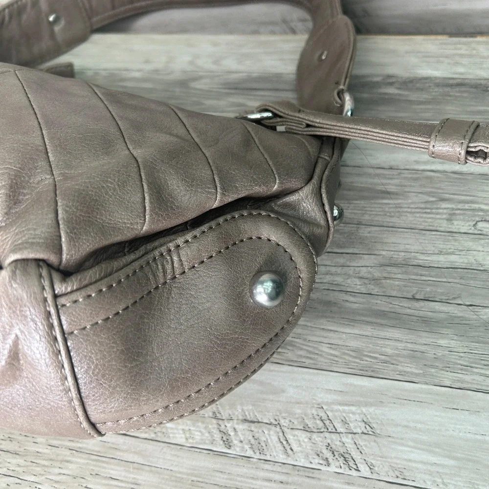 Vintage Guess Shoulder Bag Womens Stitched Quilted Hobo Y2K Chunky G Purse